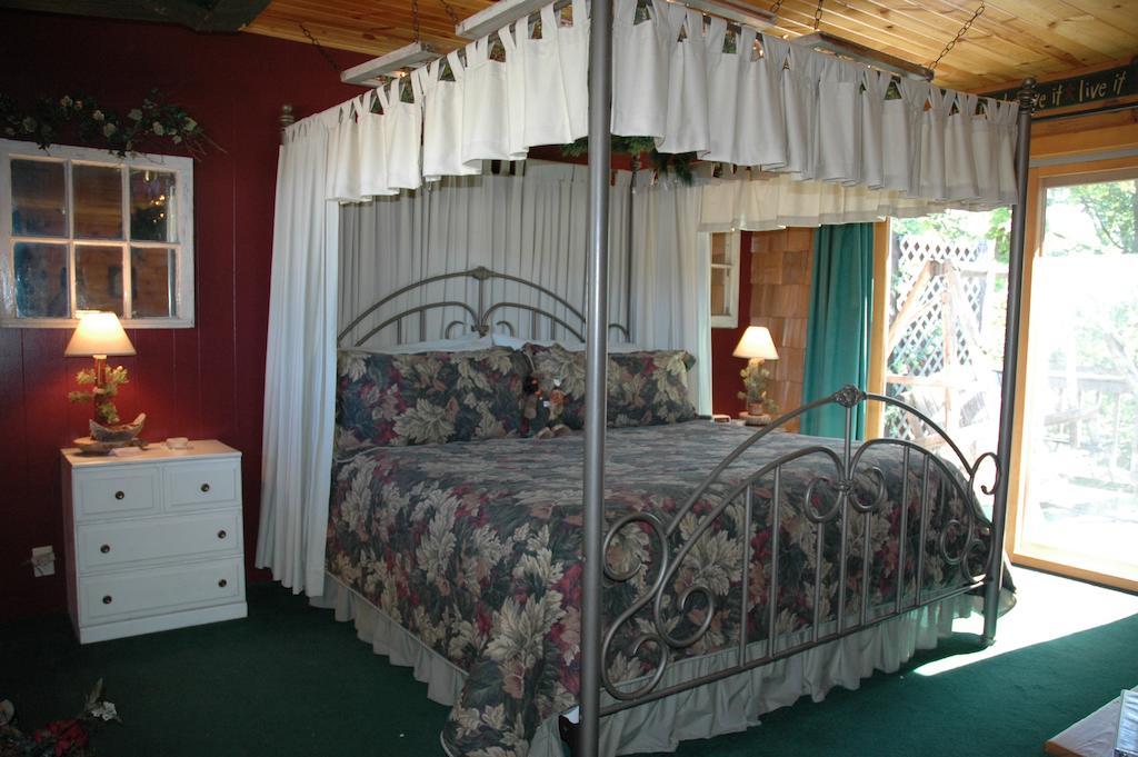 Williams Bay Lazy Cloud Bed & Breakfast エクステリア 写真
