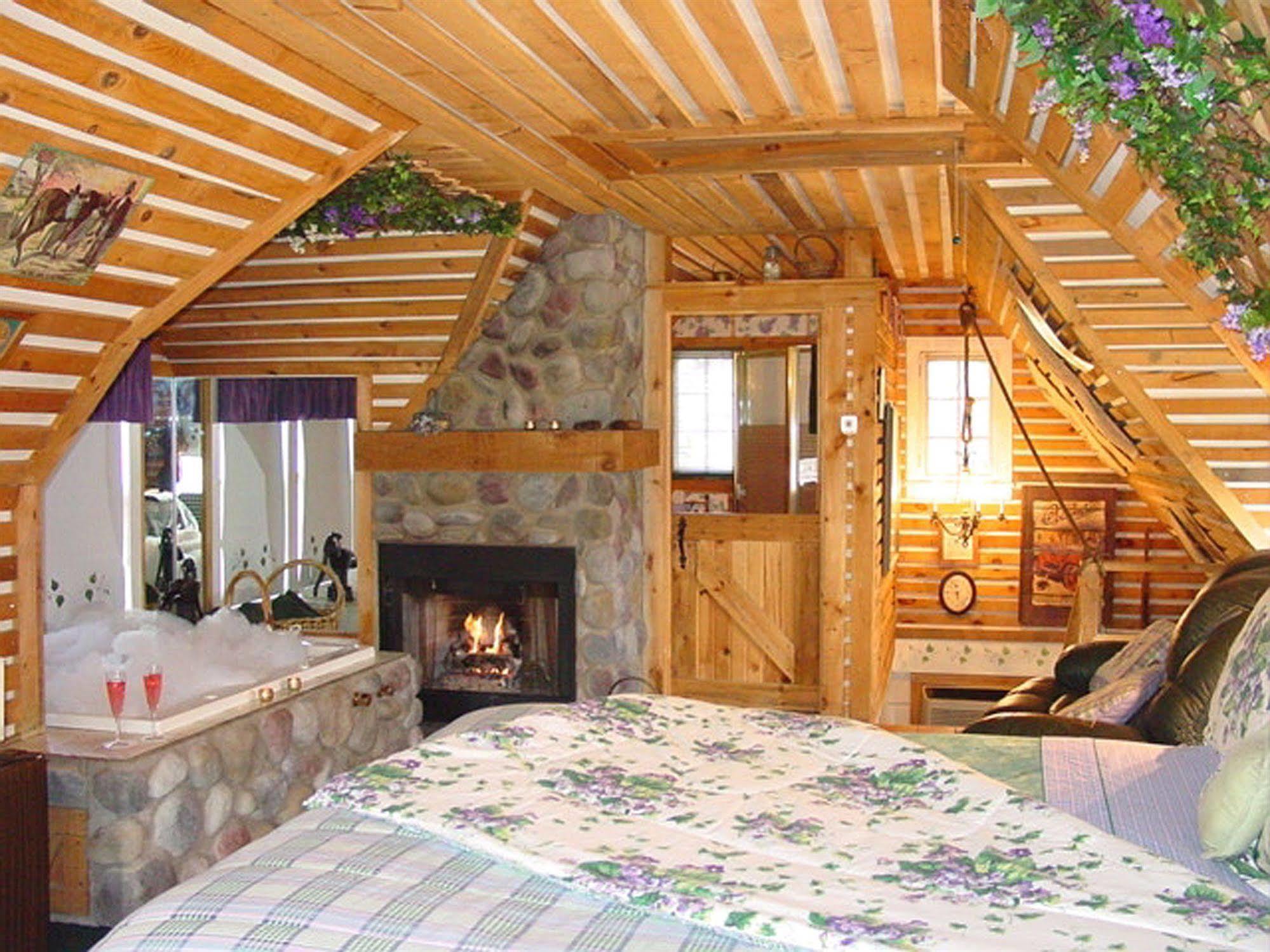 Williams Bay Lazy Cloud Bed & Breakfast エクステリア 写真